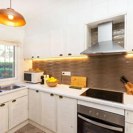 Prázdninový dům Pals Haus Venice Airco By Interhome *